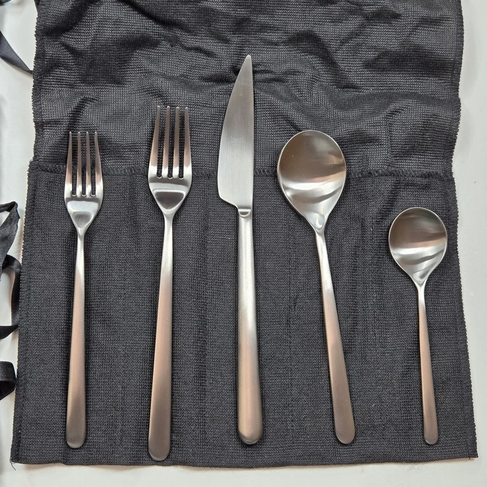 NEW POTTERY BARN 20 Piece Set Mepra Linea Flatware Satin 6111